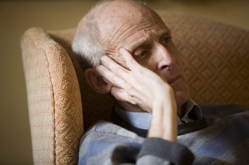 افسردگی در سالمندان | علل افسردگی در سالمندان و درمان آن